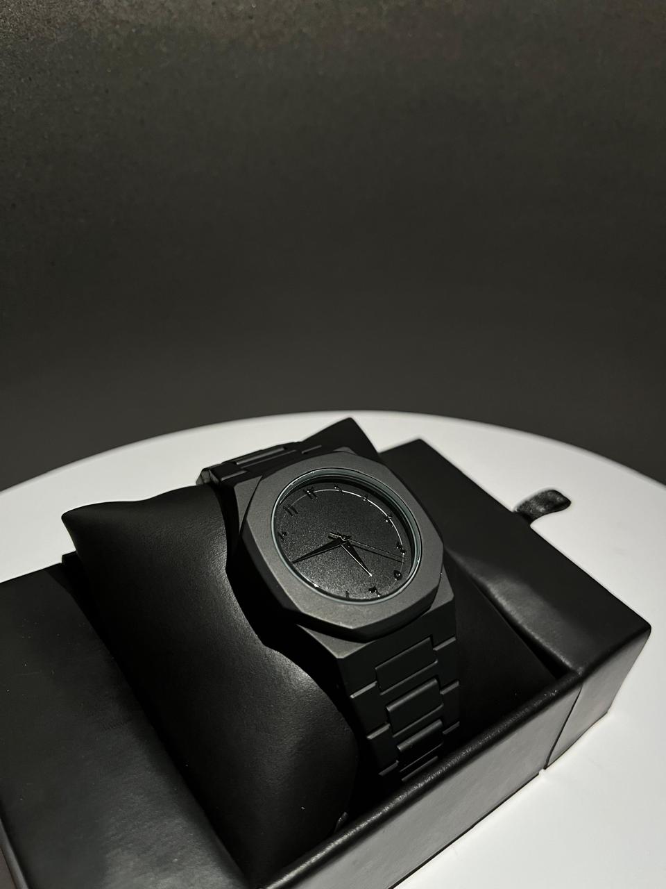 Black Aura Watch